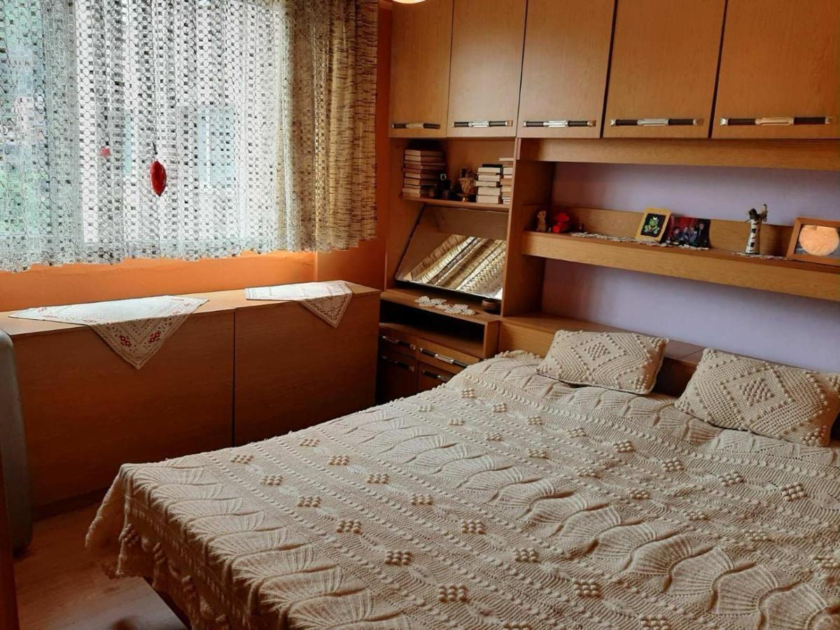 Apartment Milevi Tetewen Zewnętrze zdjęcie