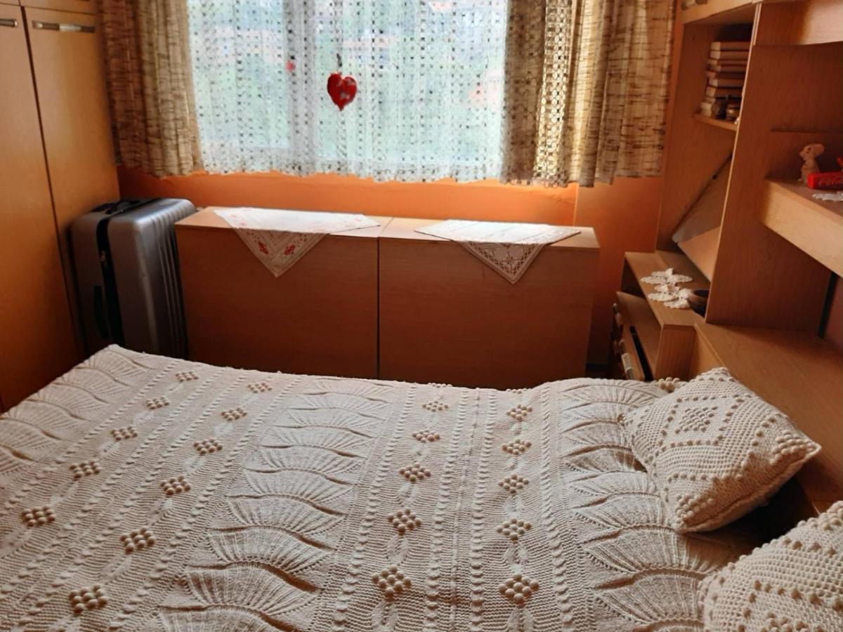 Apartment Milevi Tetewen Zewnętrze zdjęcie